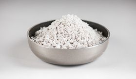 CALCIUM SILICATE (a posh white cat litter)